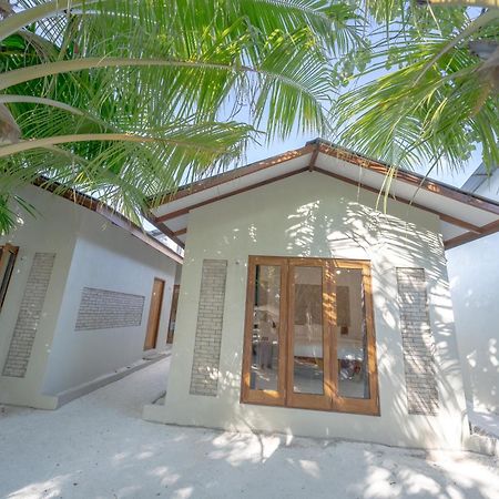 Brickwood Rasdhoo- Beach Front Dış mekan fotoğraf