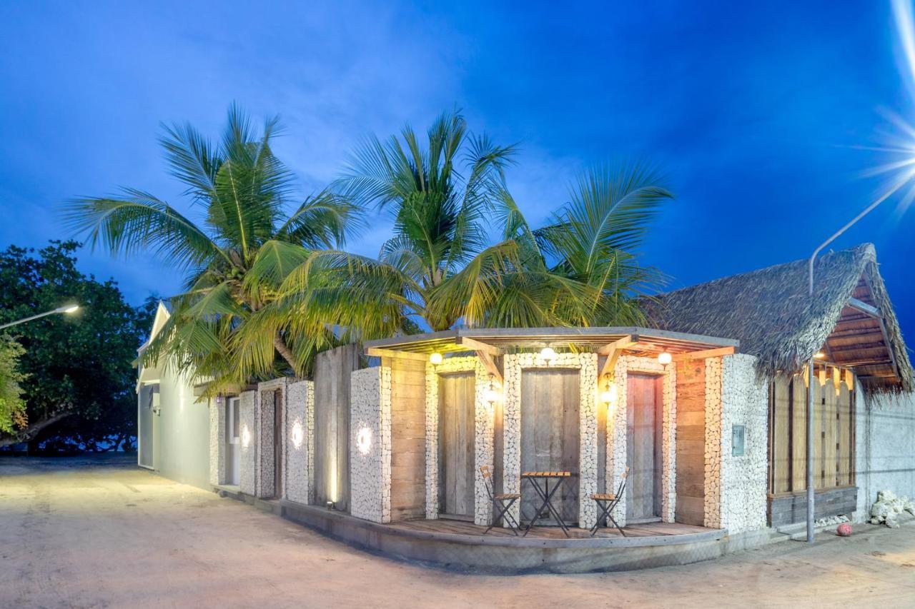 Brickwood Rasdhoo- Beach Front Dış mekan fotoğraf