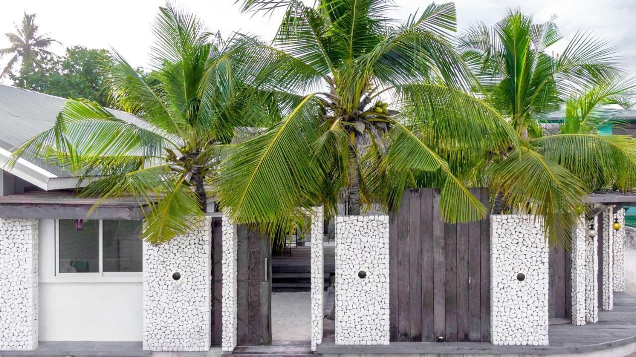 Brickwood Rasdhoo- Beach Front Dış mekan fotoğraf