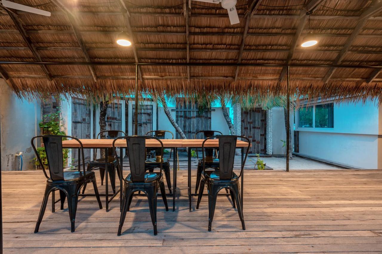Brickwood Rasdhoo- Beach Front Dış mekan fotoğraf