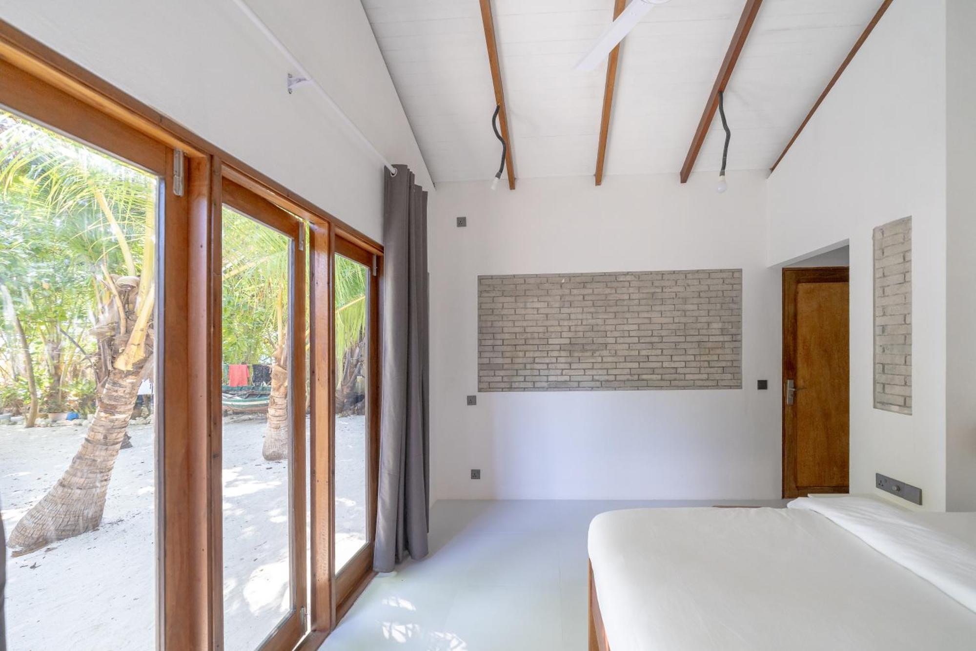 Brickwood Rasdhoo- Beach Front Dış mekan fotoğraf