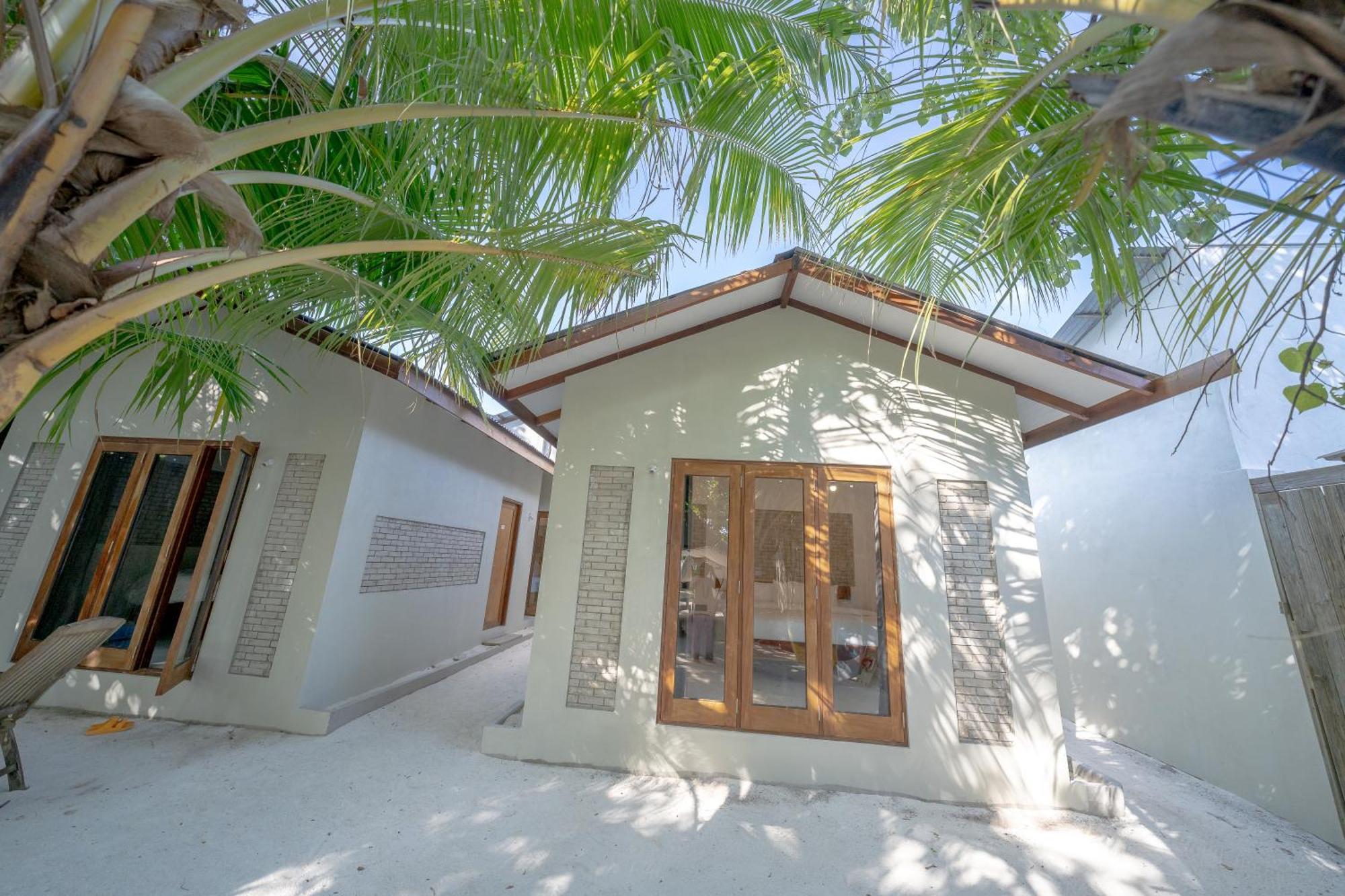 Brickwood Rasdhoo- Beach Front Dış mekan fotoğraf